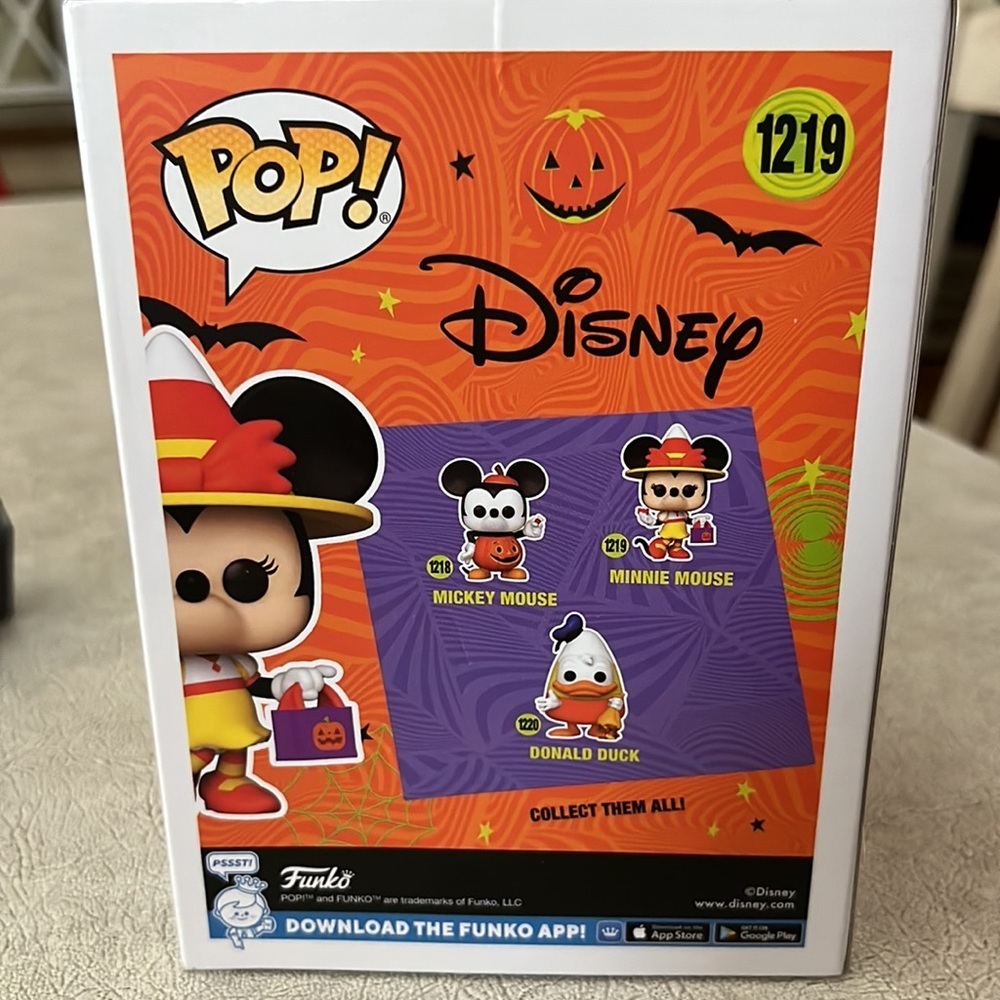 Disney x funko pop Minnie Mouse Halloween brand new - Picture 2 of 2